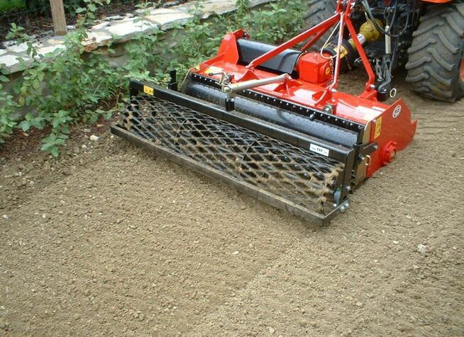 Uslugi glebogryzarka separacyjna.Kosiarka bijakowa. Trawniki