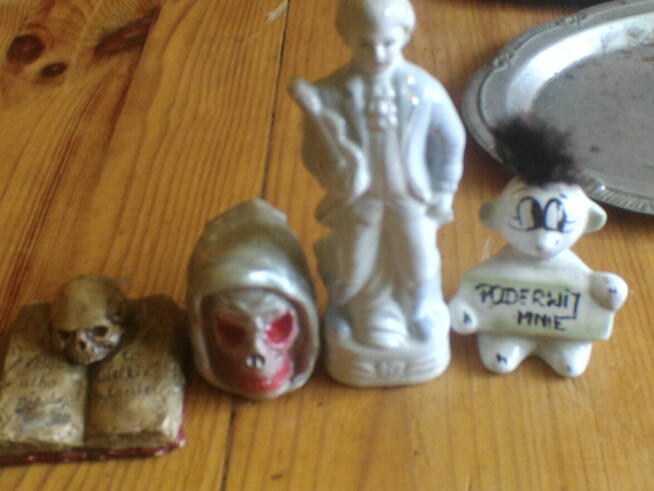 Sprzedam Pamiątki Rodzinne 5 klaserów ze znaczkami