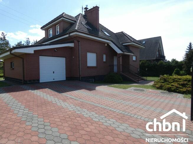 Malowniczo usytuowany komfortowy dom wolnostojacy !!