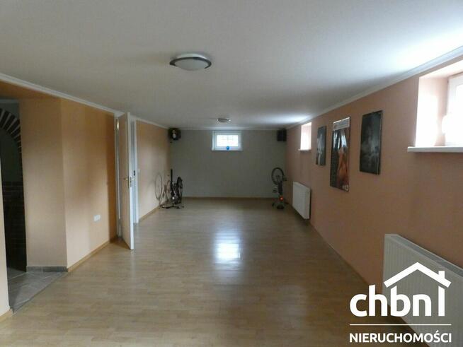 Malowniczo usytuowany komfortowy dom wolnostojacy !!