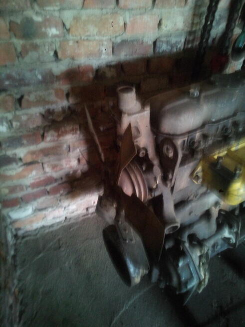 Sprzedam silnik lejllant SW 400 do kombajnu