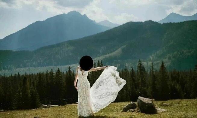 SUPER promka! Suknia ślubna Essense of Australia model: 3124