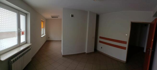 Sprzedam budynek w centrum miasta Radzyń Podlaski 4 piętra 4