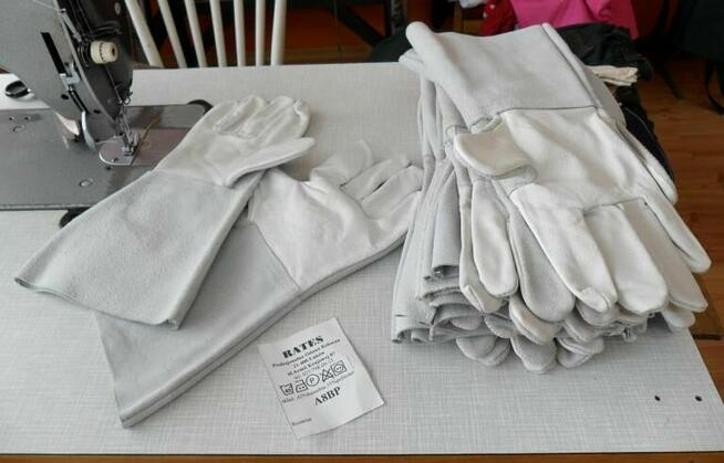 Rękawice robocze drelichowe cena 2 zł. netto Rates