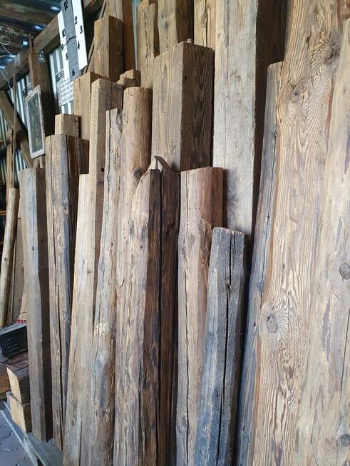 Stare ponad wiekowe szczotkowane drzewo beli krokwie deski