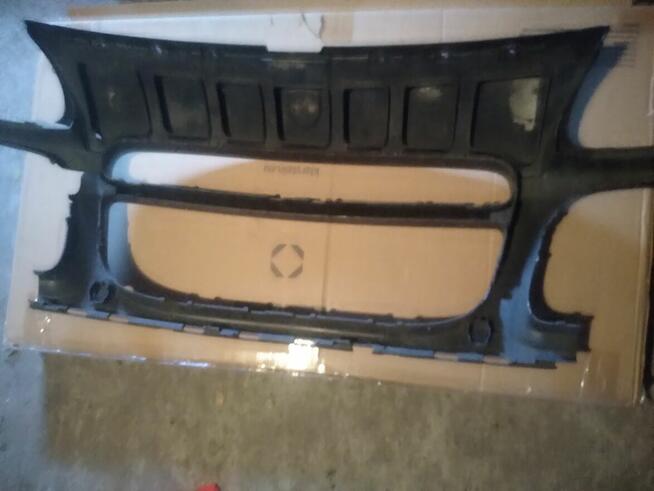 sprzedam zderzak przód Porsche Cayenne turbo S ROK 2006 NIE