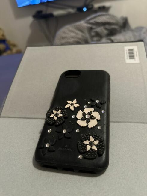 Etui na IPHON Czarne SWAROVSKI OZDOBY