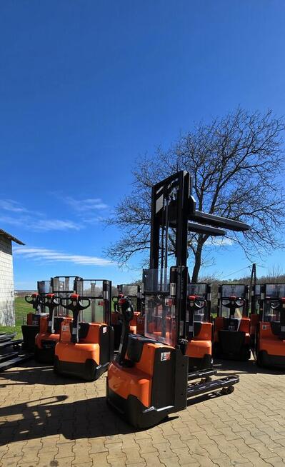 Używany paleciak elektryczny BT Toyota Staxio