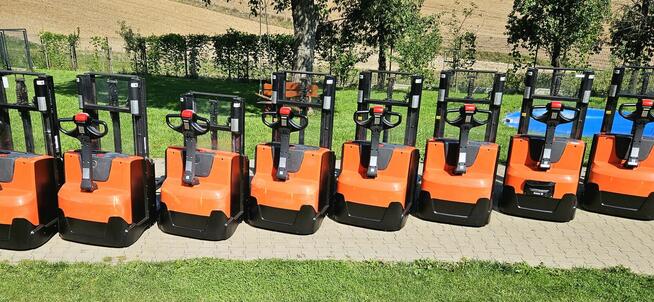 Używany paleciak elektryczny BT Toyota Staxio