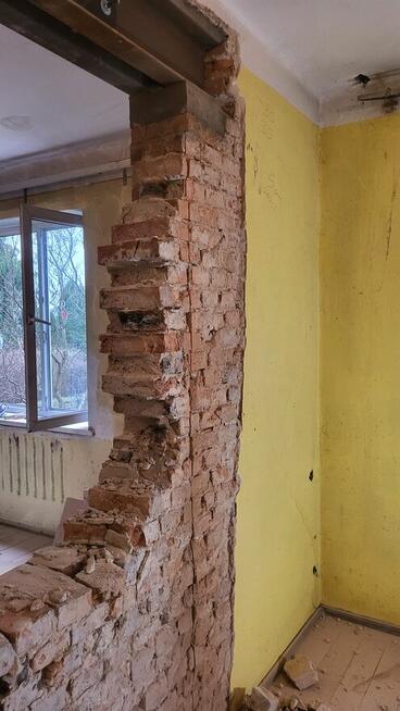 Przebudowa domu podciągi nadproża wyburzanie scian nośnych
