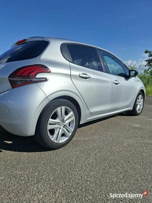 Peugeot 208 1.2 PureTech Style 2018