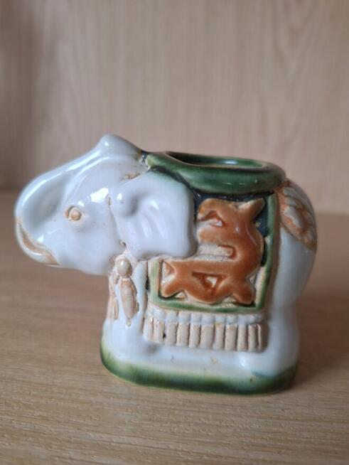 Mały słonik ceramiczny na szczęście