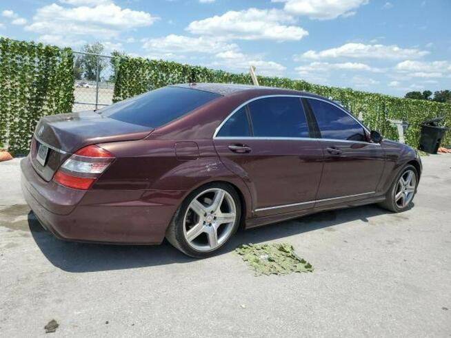 Mercedes S 550 5.5L V8 382KM