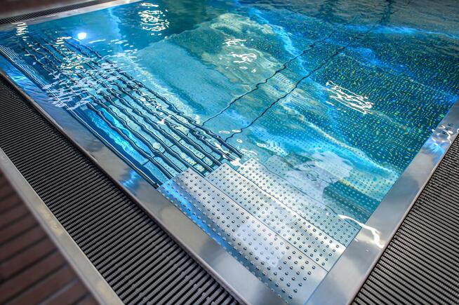 Luksusowe baseny ze stali nierdzewnej marki ZENWAVE