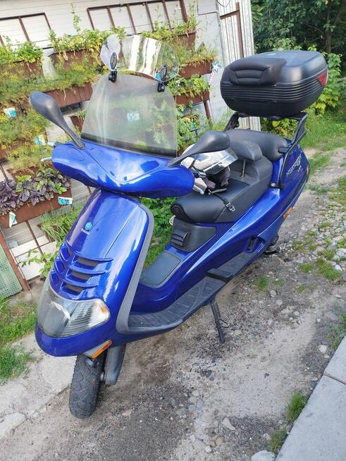 Piaggio Hexagon 125
