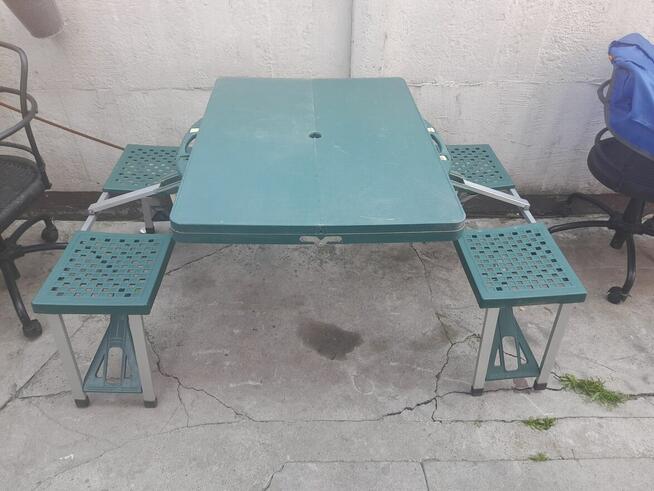 Sprzedam stolik z krzesłami składany walizkowy