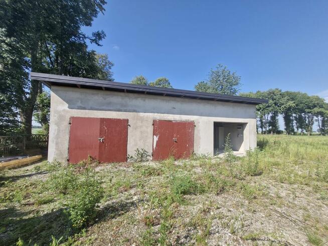 Budynek inwestycyjny po dawnej szkole