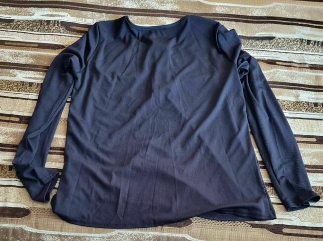 Czarna bluzka na lato