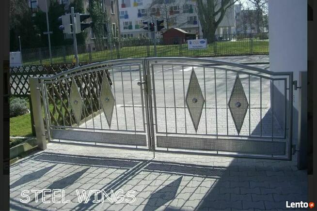 Bramy, furtki, balkony, balustrady ze stali nierdzewnej