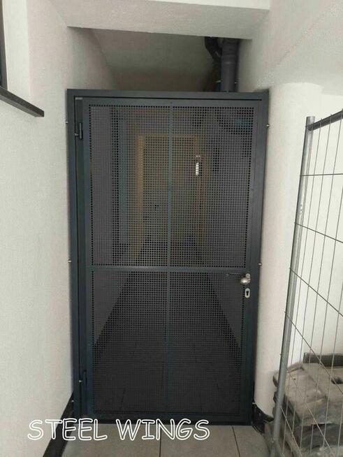Bramy, furtki, balkony, balustrady ze stali nierdzewnej