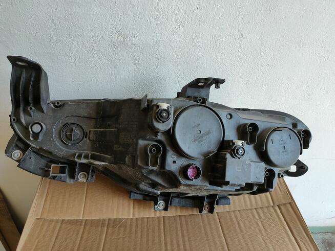 Prawy przedni reflektor od Fiata Tipo II gen