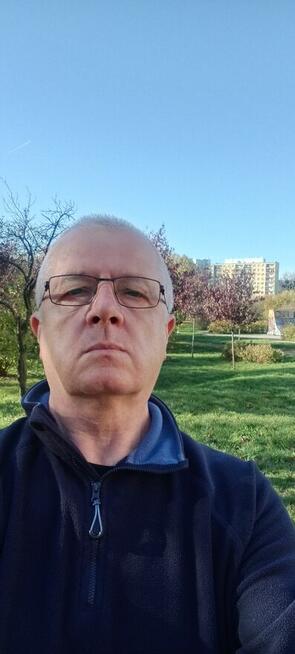 Pan 67 lat szuka pani