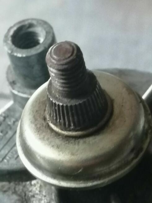 Silniczek do wycieraczek FSO 126P