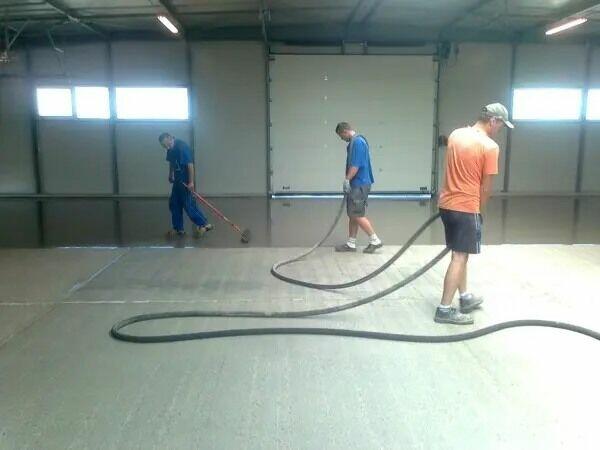 podłoga samopoziomująca cementowa MFC LEVEL 320 35Mpa 2-30mm