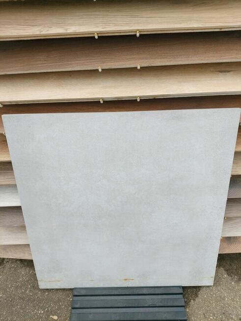 Płyty 2cm na tarasy wentylowane 80x80 gat.1 Lukka gris