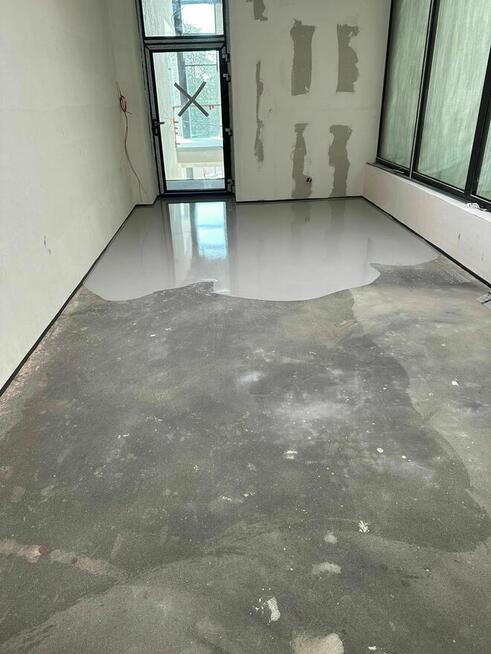 podłoga samopoziomująca cementowa MFC LEVEL 350 35Mpa 2-30mm