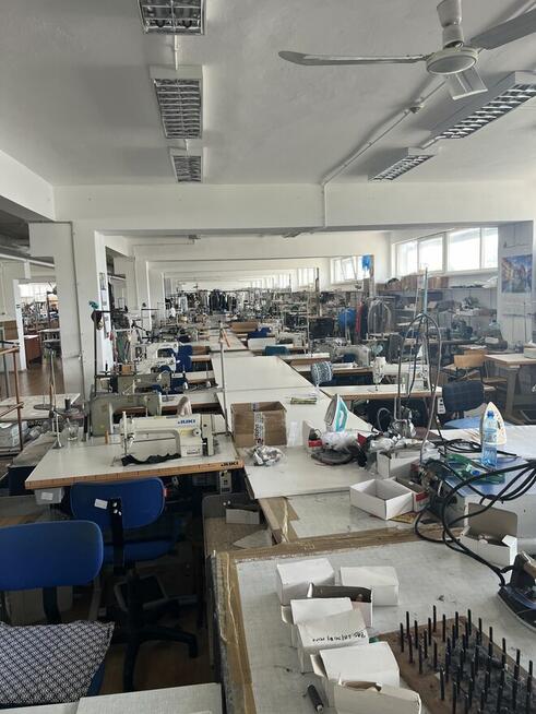 Syndyk sprzeda - wyposażenie zakładu produkującego odzież