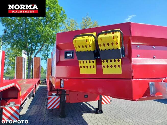 Naczepa niskop. SCORPION Hydraulika, 4 osie.