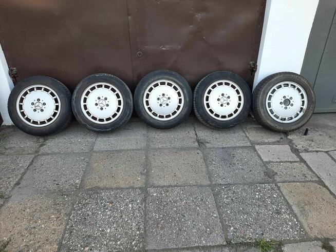 Oryginalne alufelgi Gullideckel 15 Mercedes190 W201 opony