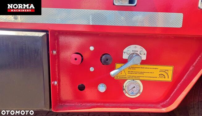 Naczepa niskop. SCORPION Hydraulika, 4 osie.