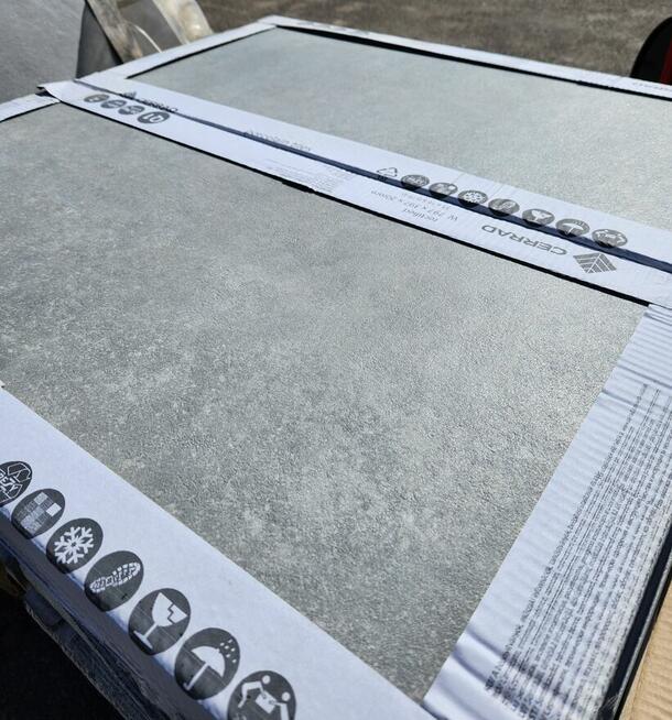 Płyty gresowe 2cm na schody, tarasy wenylowane 40x80 gat.1