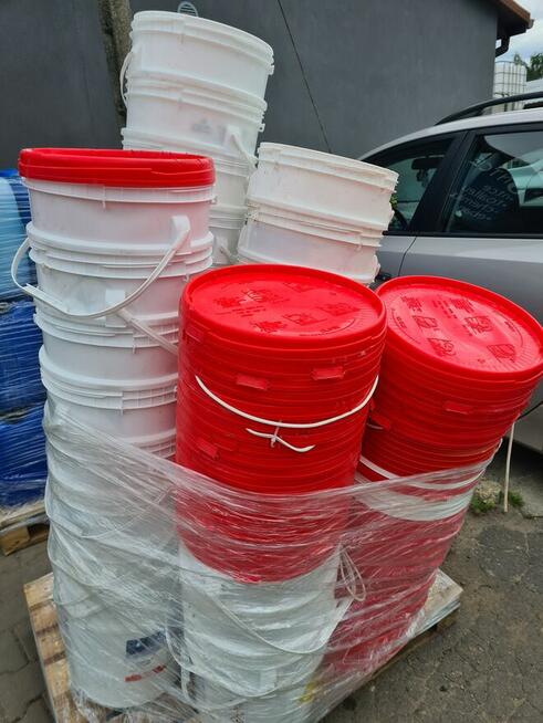 Oddam za darmo plastikowe wiadra