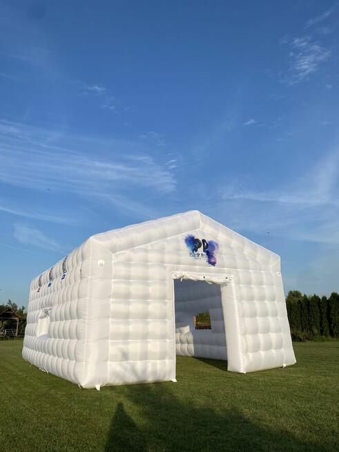 Wynajem dmuchanego namiotu imprezowego