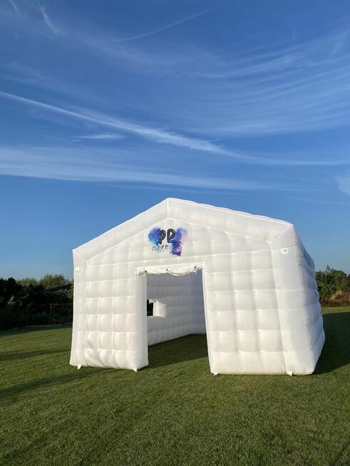 Wynajem dmuchanego namiotu imprezowego