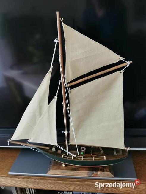 Drewniany Jacht łódź z żaglami ładna dekoracja do podmalunku