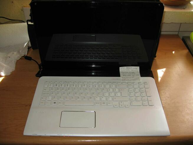 Laptopy nowe i lezaki magazynowe