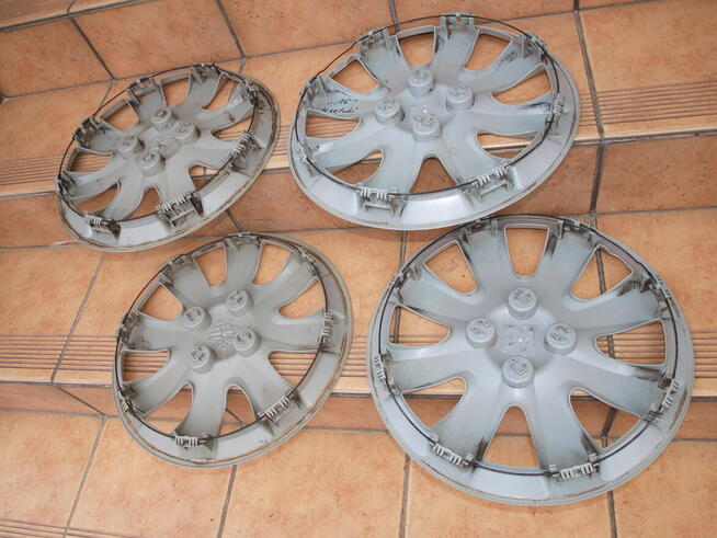 Peugeot kołpaki 16 oryginalne (komplet 4 sztuki)