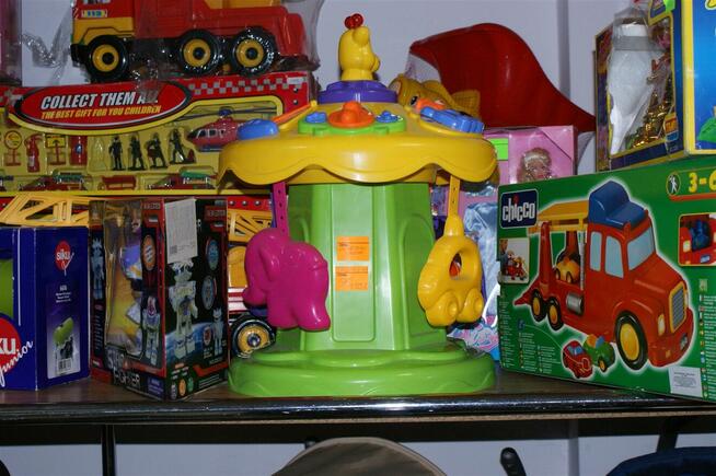 wózki, foteliki, śpioszki, pościele, zabawki, kaski