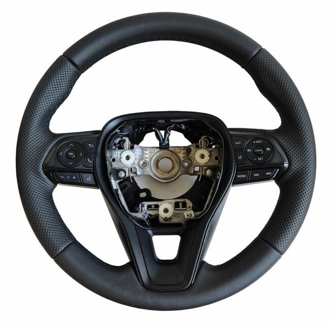 Kier Center - obszywanie kierownic, modyfikacja owalu