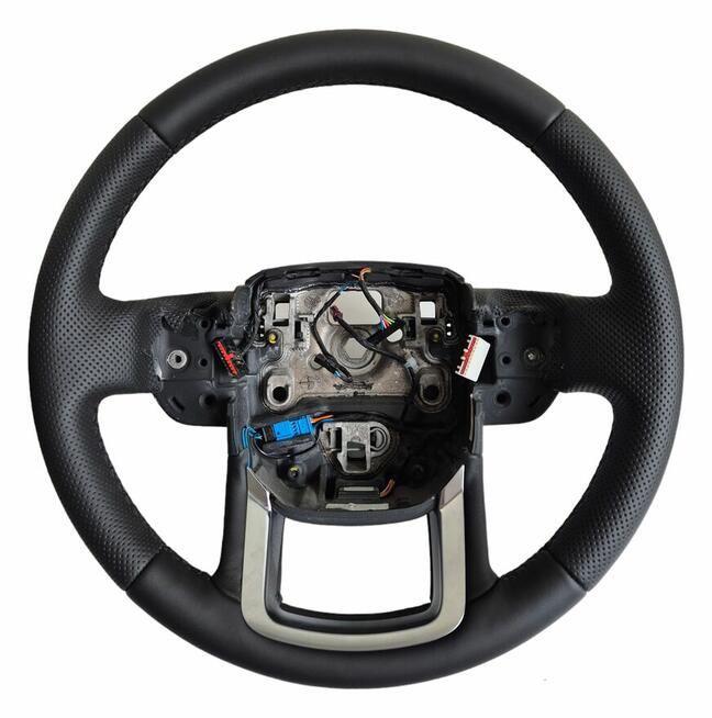 Kier Center - obszywanie kierownic, modyfikacja owalu