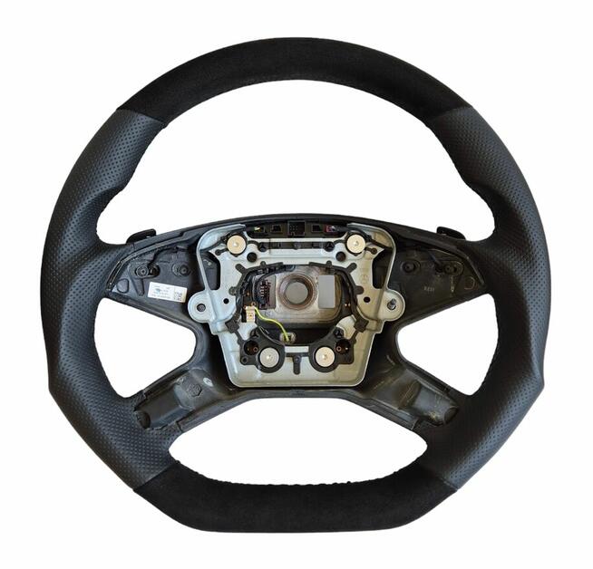 Kier Center - obszywanie kierownic, modyfikacja owalu