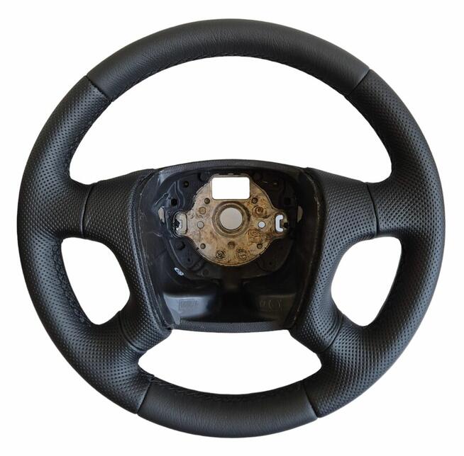 Kier Center - obszywanie i modyfikacja owalu kierownic