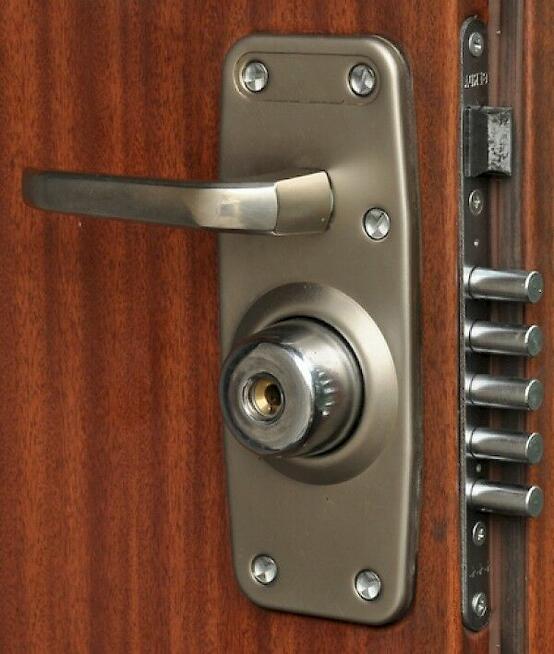 naprawa, wymiana zamków, stacyjek samochodowych, ślusarz