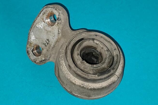 Bmw E46 FL Tuleje Wahacza Przedniego 2szt