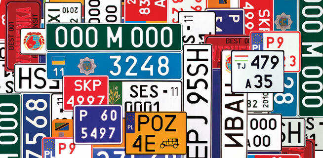 Szyldy tablice reklamowe informacyjne uliczne rejestracyjne