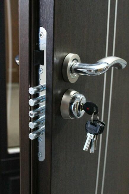 naprawa, wymiana zamków, stacyjek samochodowych, ślusarz